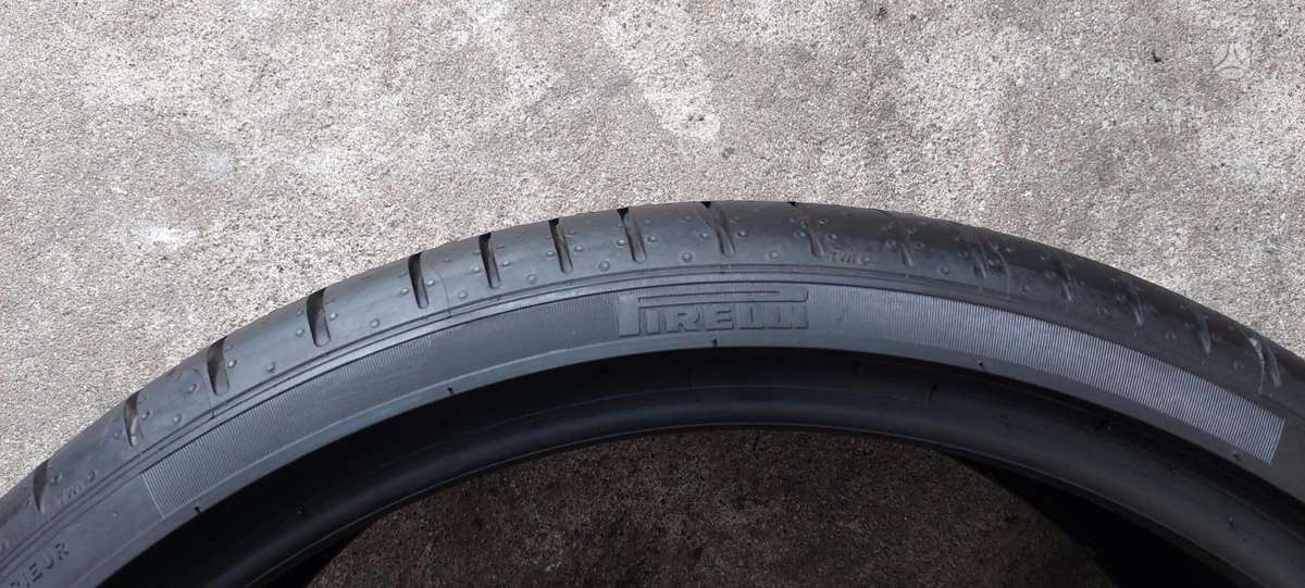 Pirelli, summer 225/35 R20