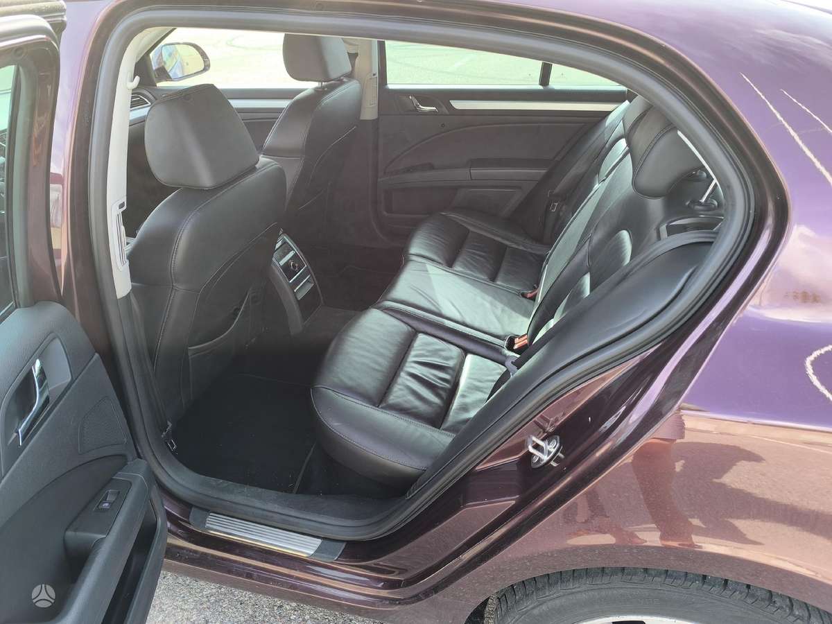 Skoda Superb, 1.8 l., hatchback