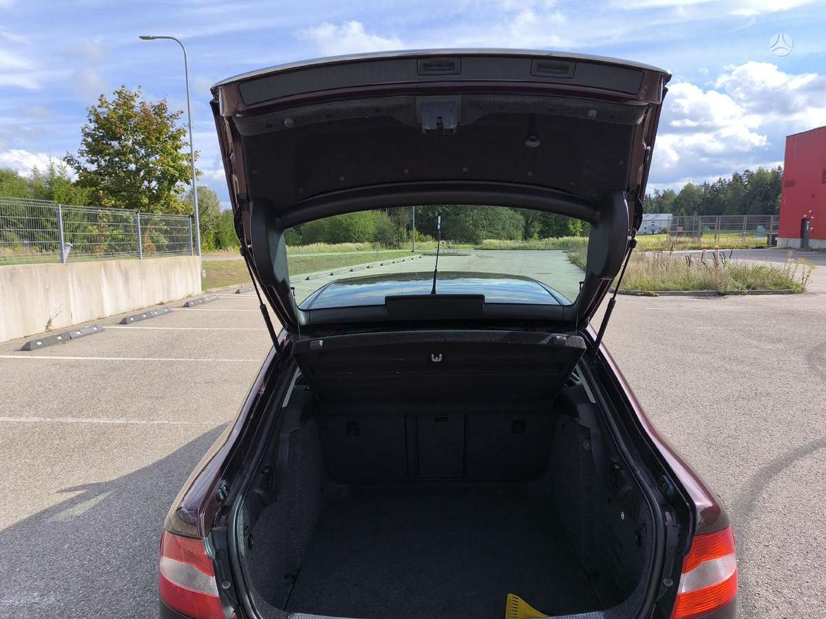 Skoda Superb, 1.8 l., hatchback