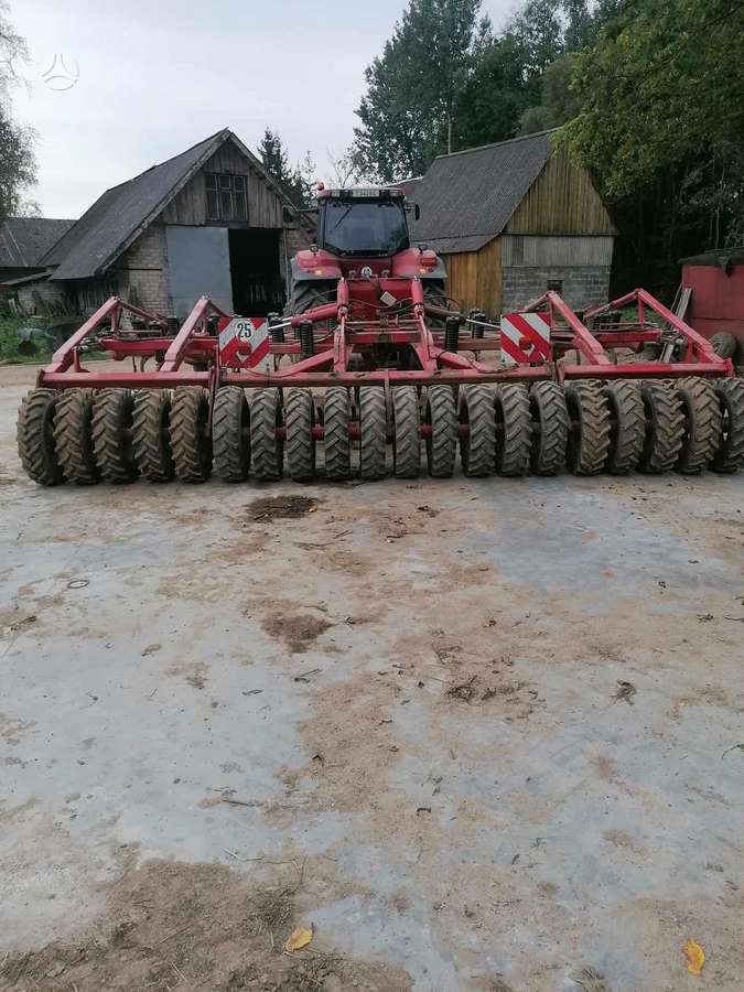 Horsch Tiger 6AS, scrapers, scrubbers