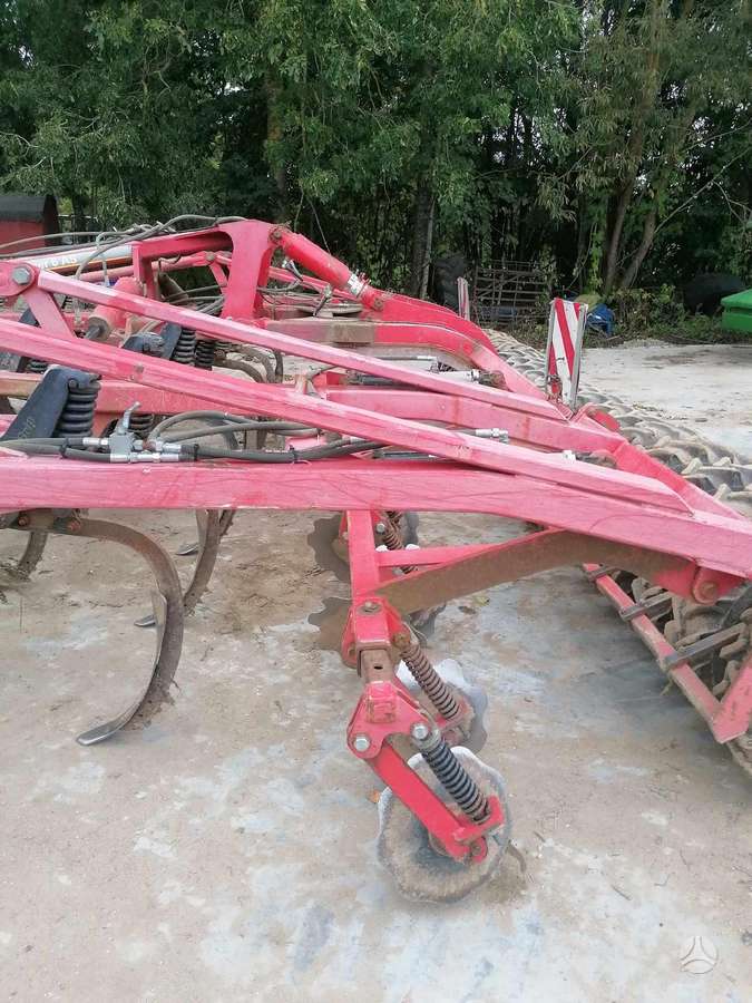 Horsch Tiger 6AS, scrapers, scrubbers