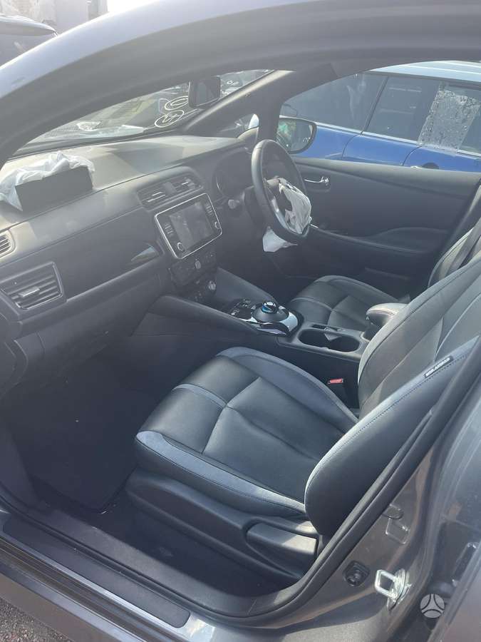 Nissan Leaf по частям. Dalimis