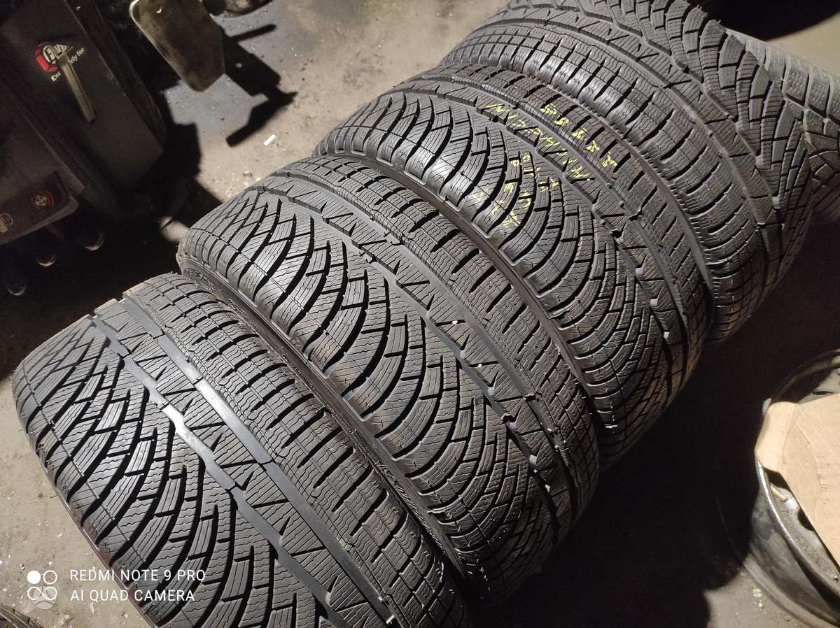 Pirelli, winter 235/40 R18