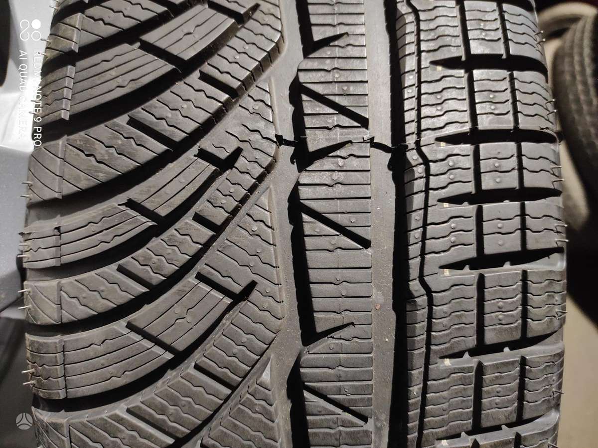 Pirelli, winter 235/40 R18