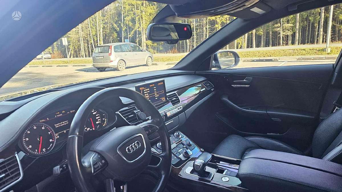 Audi A8, 3.0 l., Седан