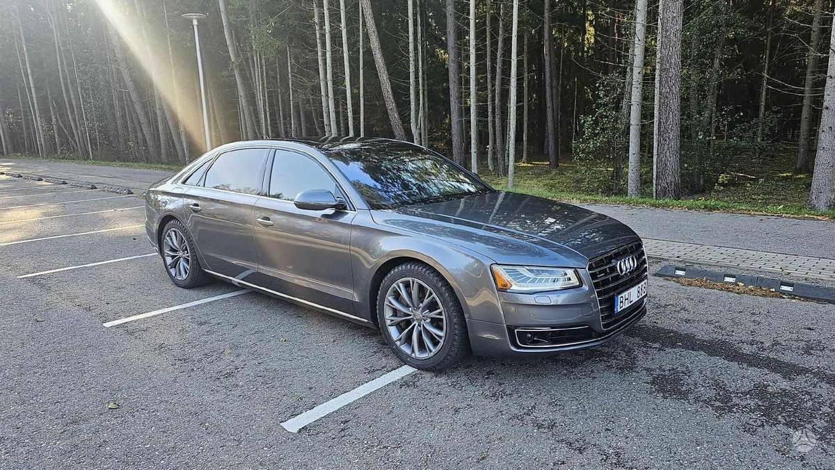 Audi A8, 3.0 l., Седан