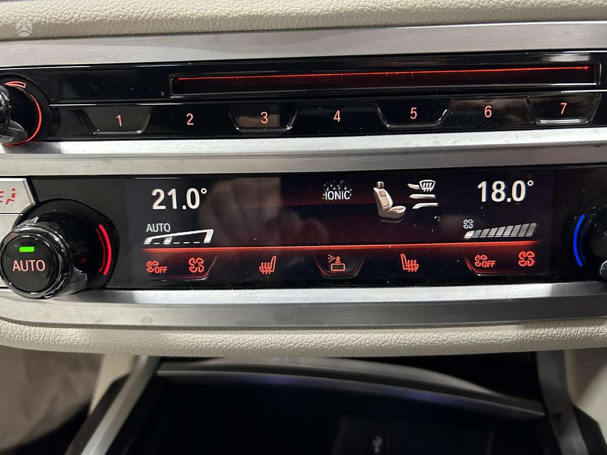 BMW 7 serija