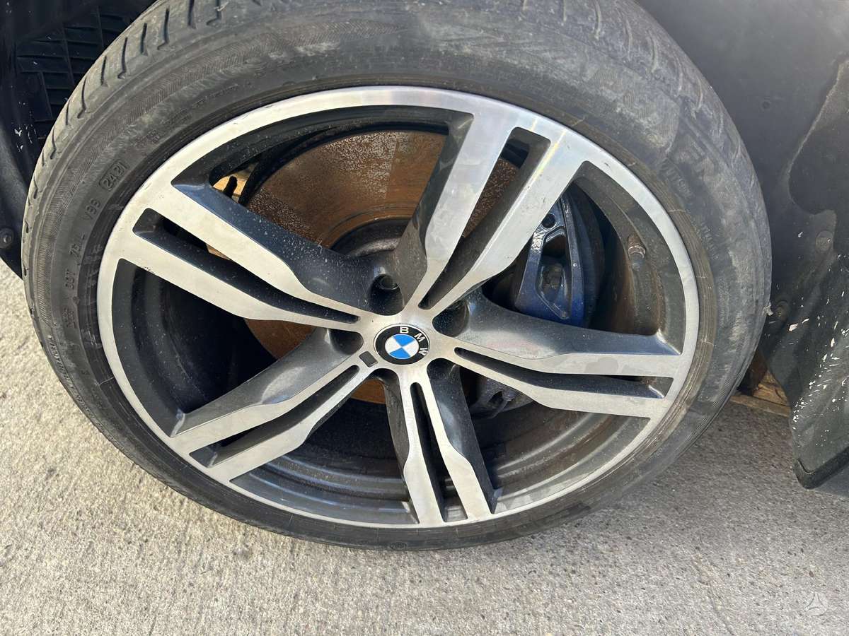 BMW 7 serija