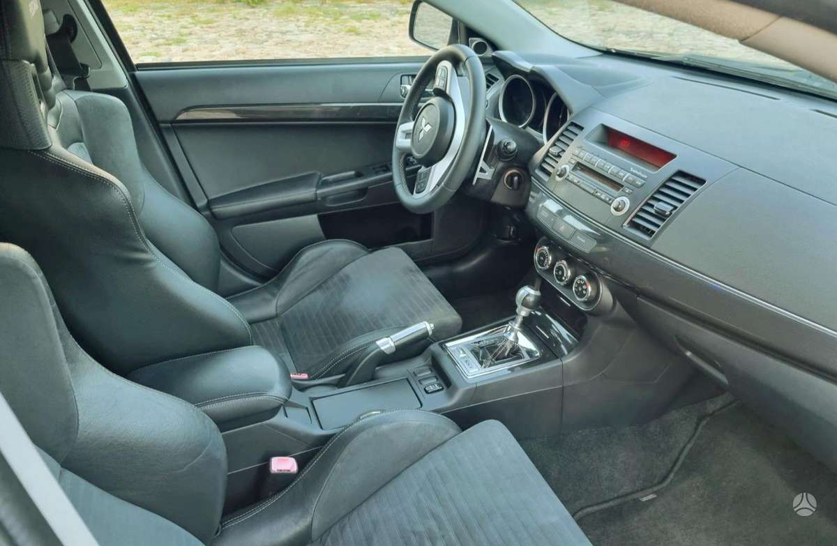 Mitsubishi Lancer Evolution, 2.0 l., Седан