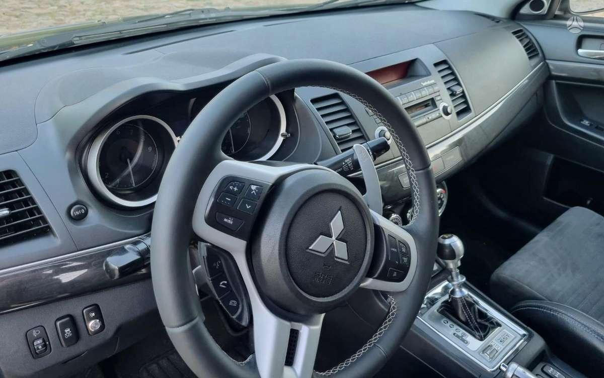 Mitsubishi Lancer Evolution, 2.0 l., Седан