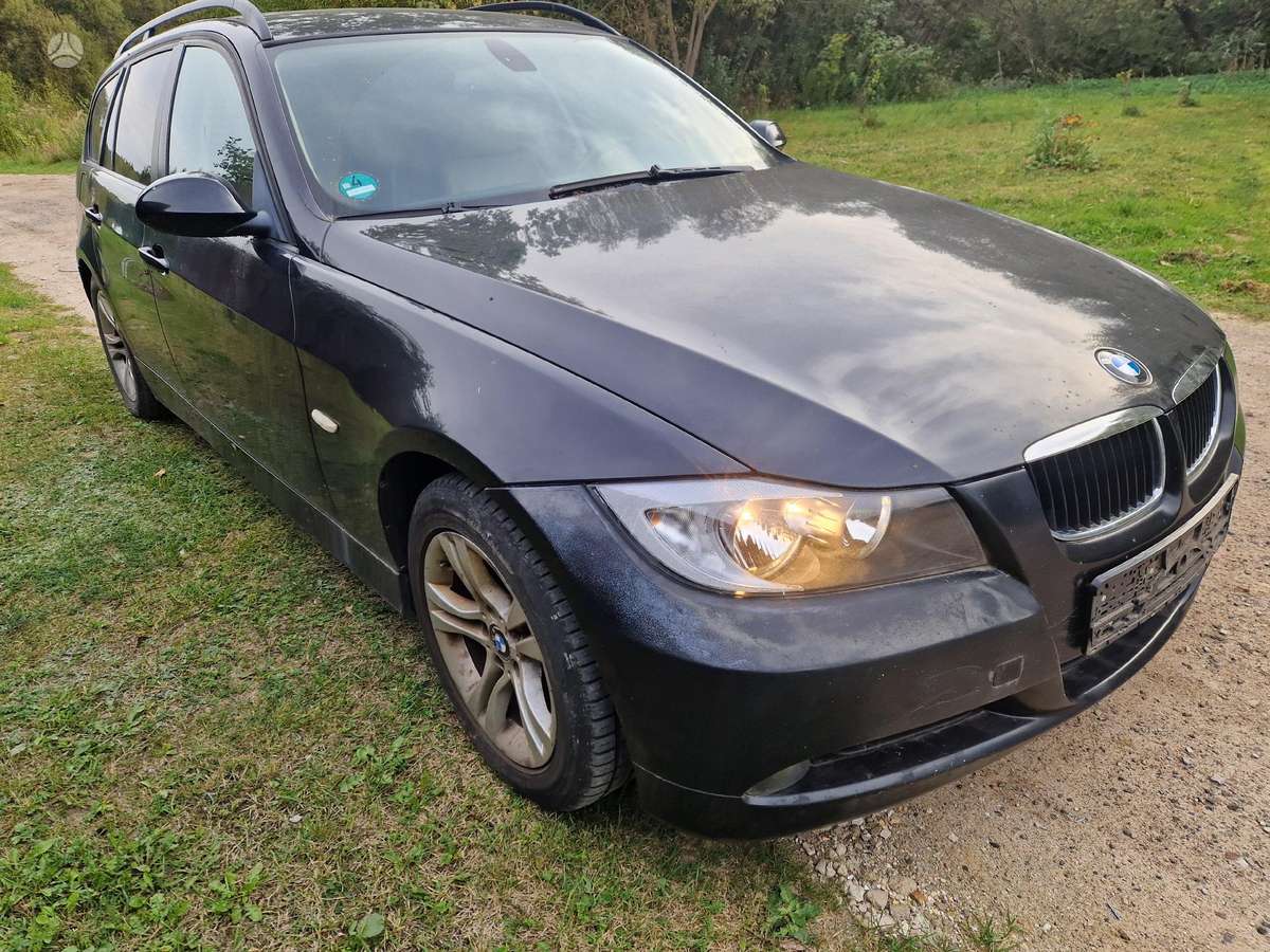 BMW 320 Dalimis
