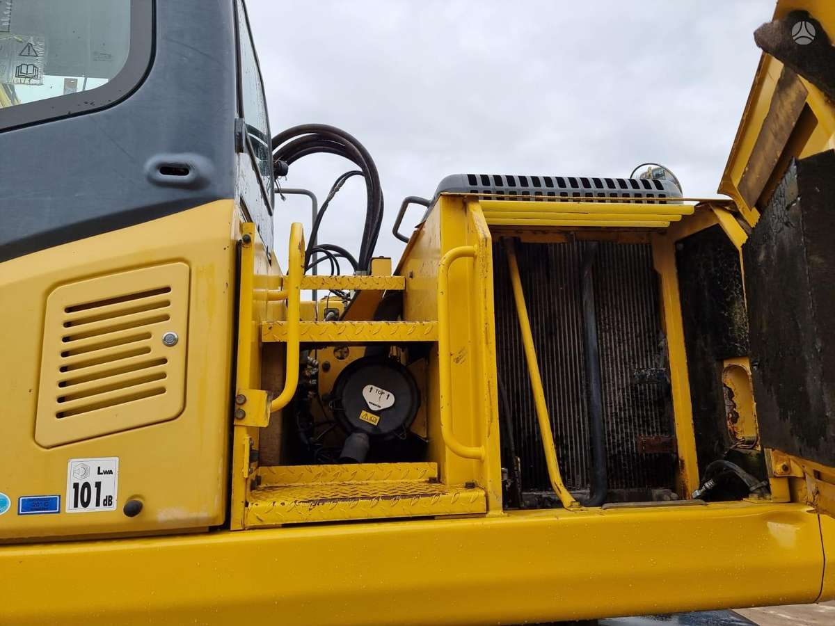 Komatsu PW 160-7, ekskavatoriai