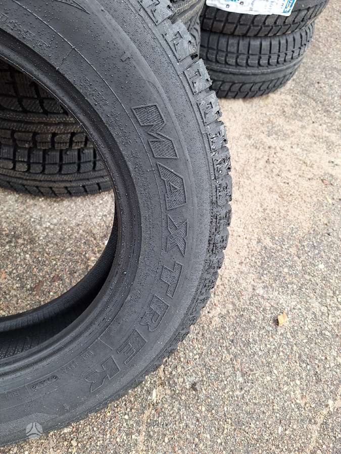 Maxtrek, winter 195/75 R16