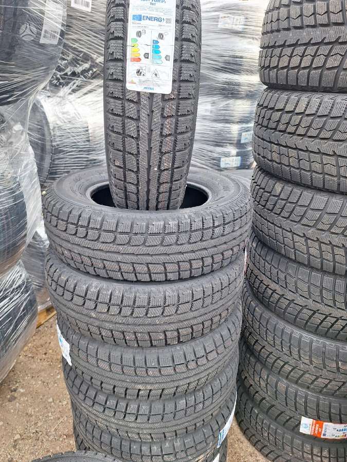 Maxtrek, winter 185/70 R14