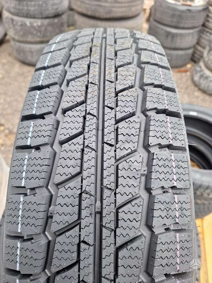 Maxtrek, žieminės 205/75 R16