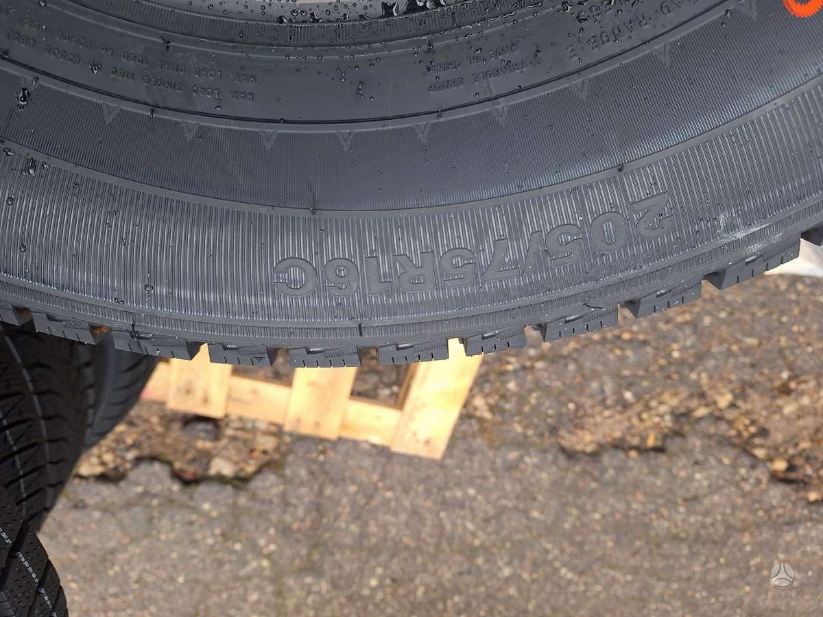 Maxtrek, žieminės 205/75 R16