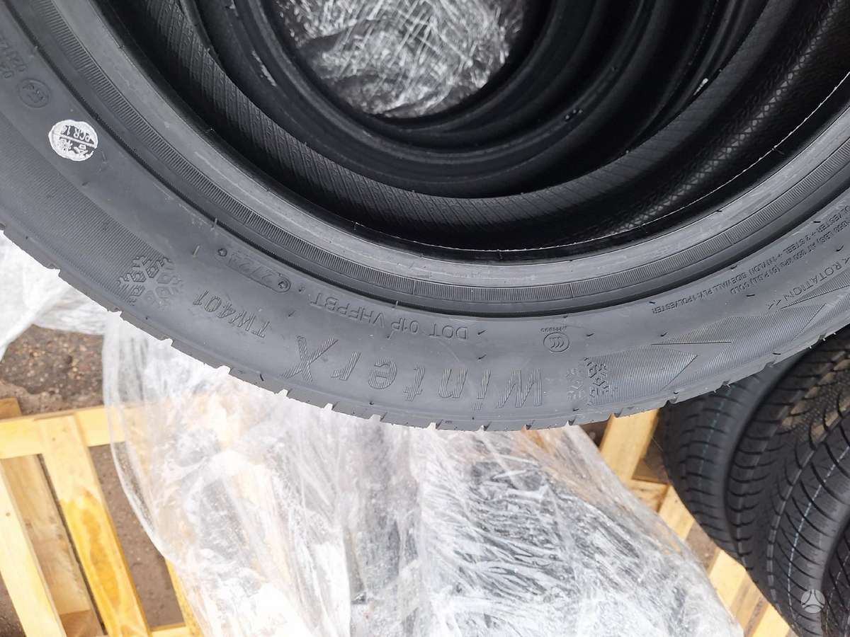 Triangle, ziemas 225/50 R17