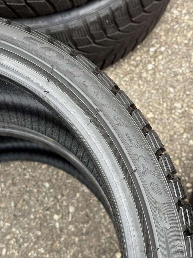 Pirelli WINTER SOTTOZERO 3, winter 235/35 R19