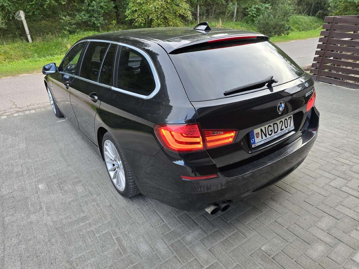 BMW 520, 2.0 l., Седан