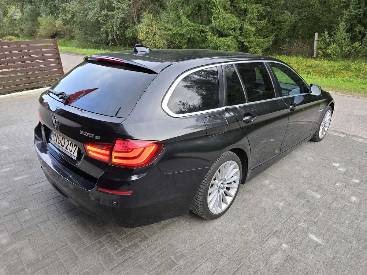 BMW 520, 2.0 l., Седан