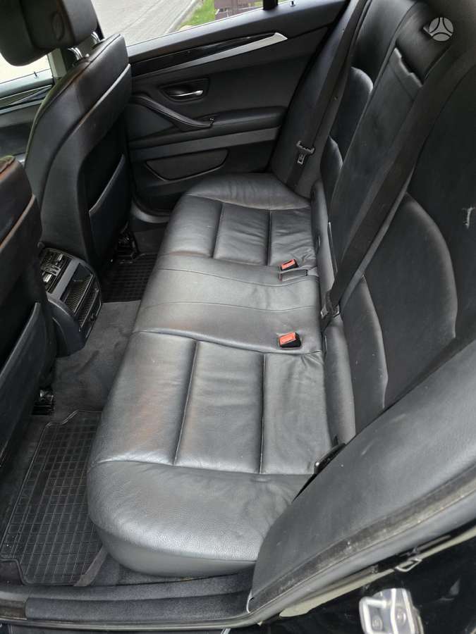 BMW 520, 2.0 l., Седан