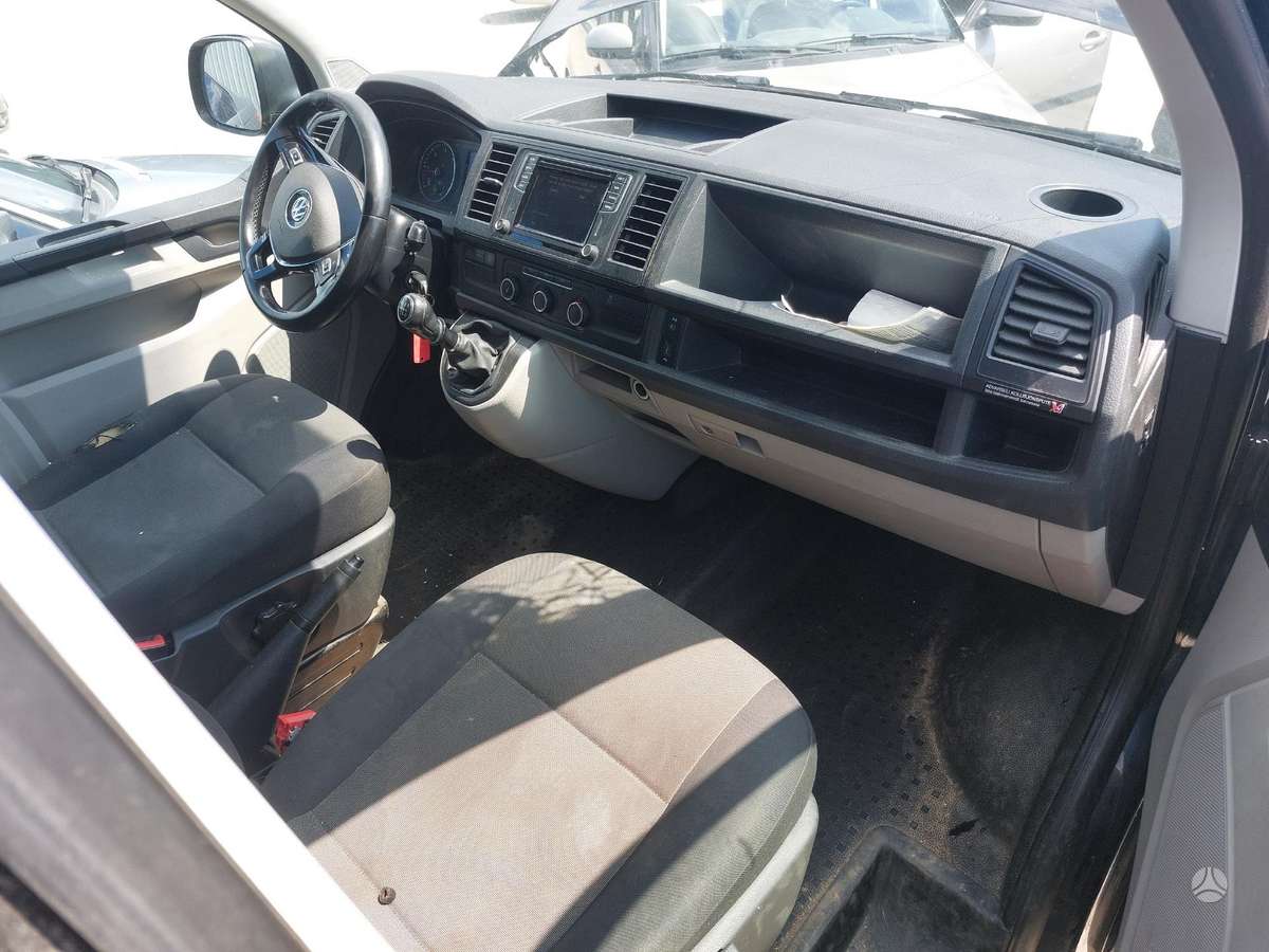 Volkswagen Transporter, preču