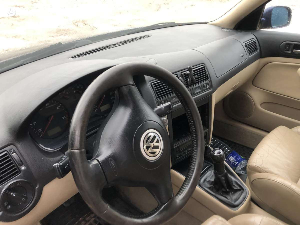 Volkswagen Golf for parts