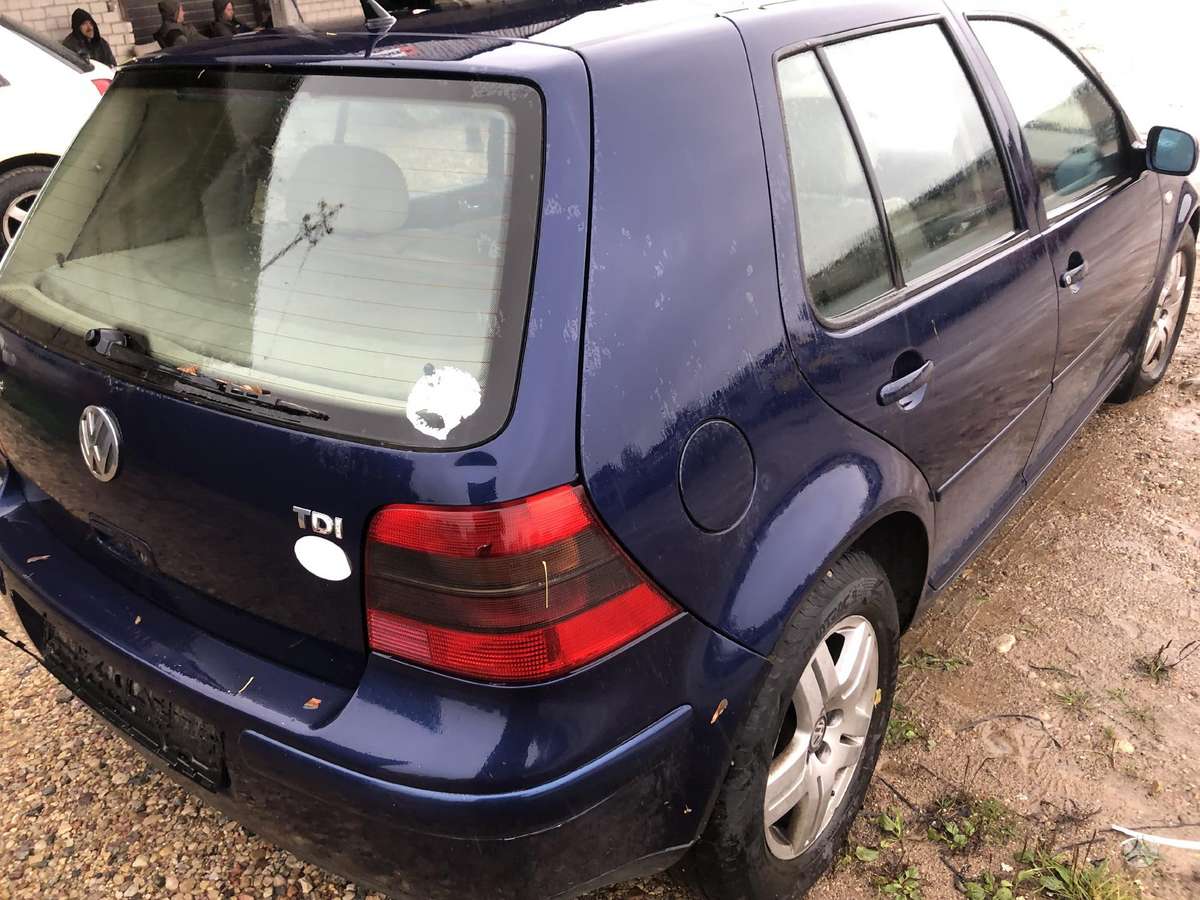 Volkswagen Golf for parts