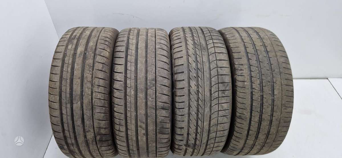 Audi A8, light alloy, R20