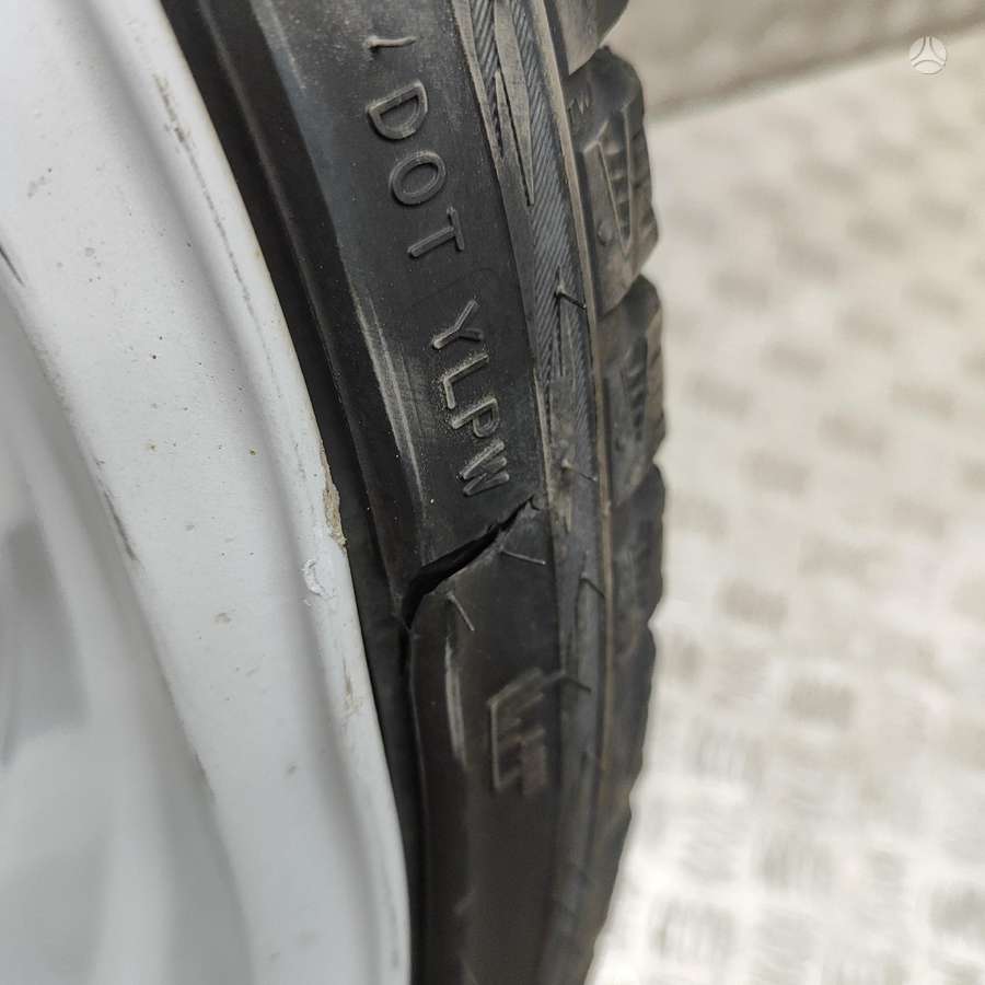 TESLA Model 3, light alloy, R20