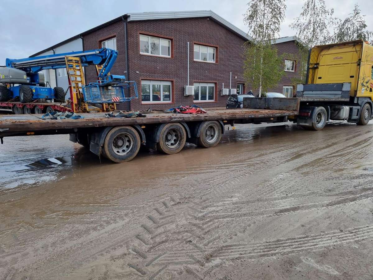 Andover, flatbed