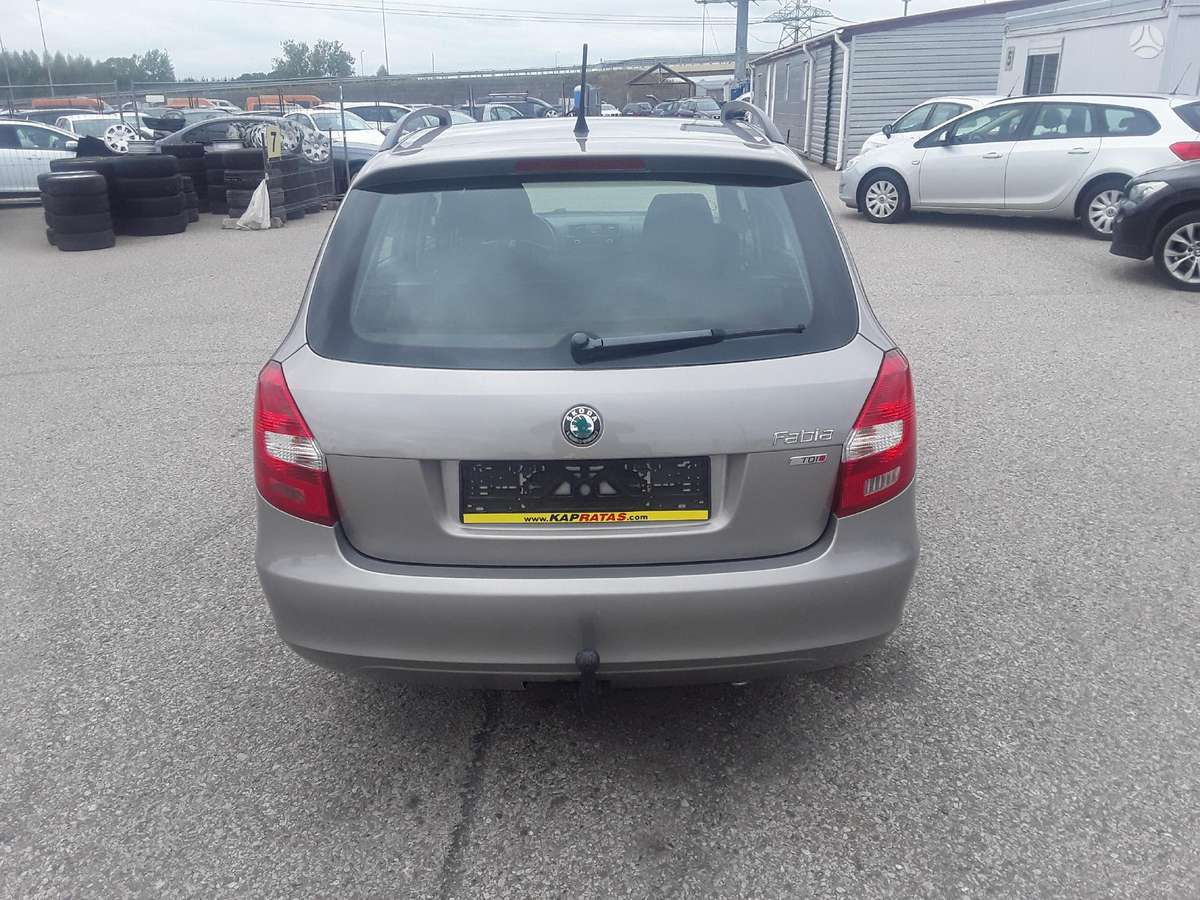 Škoda Fabia - 5