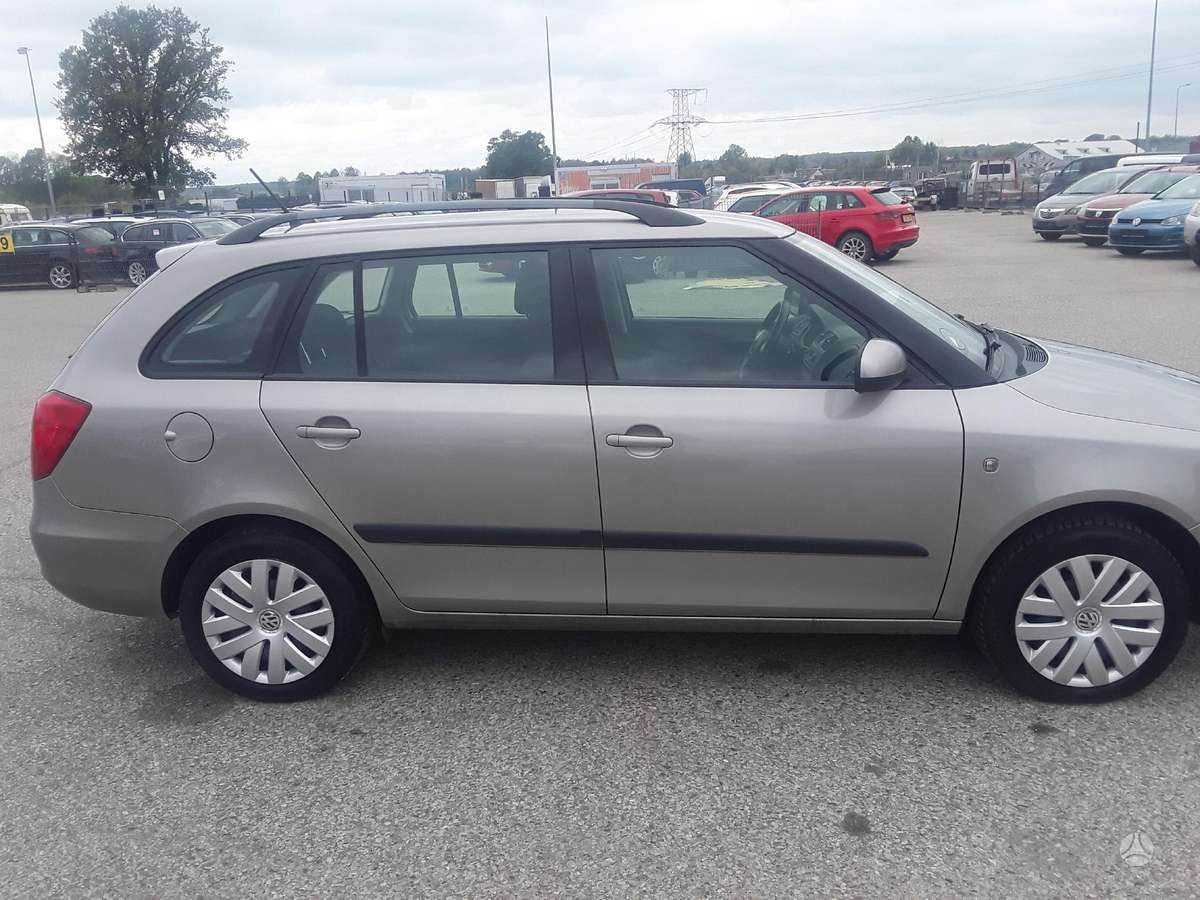 Škoda Fabia - 7