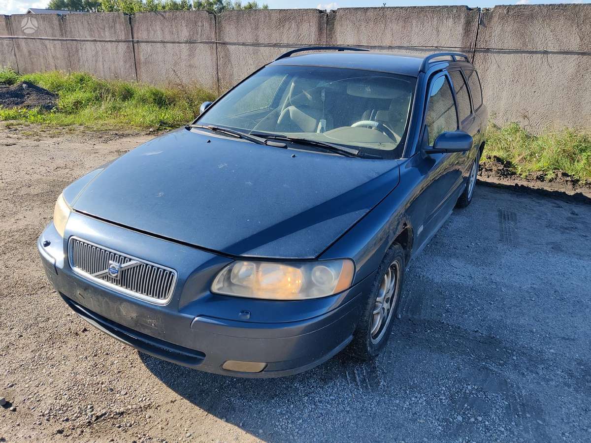 Volvo V70 Spalva 466 46