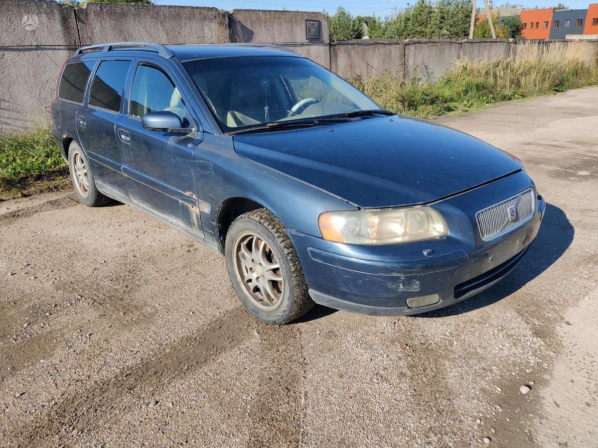 Volvo V70 Spalva 466 46