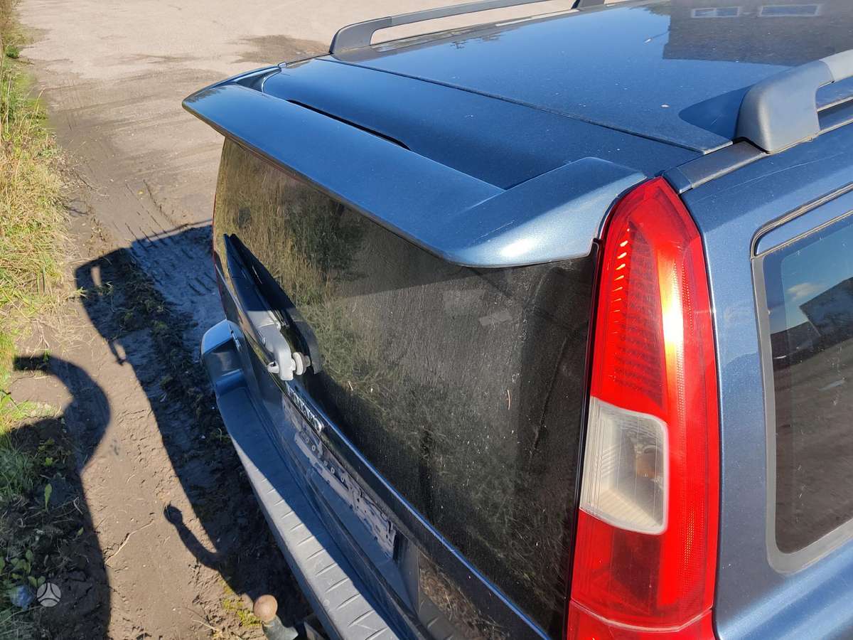 Volvo V70 Spalva 466 46
