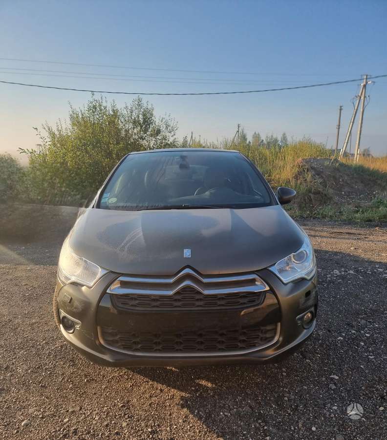 Citroen DS4 dalimis. Europa