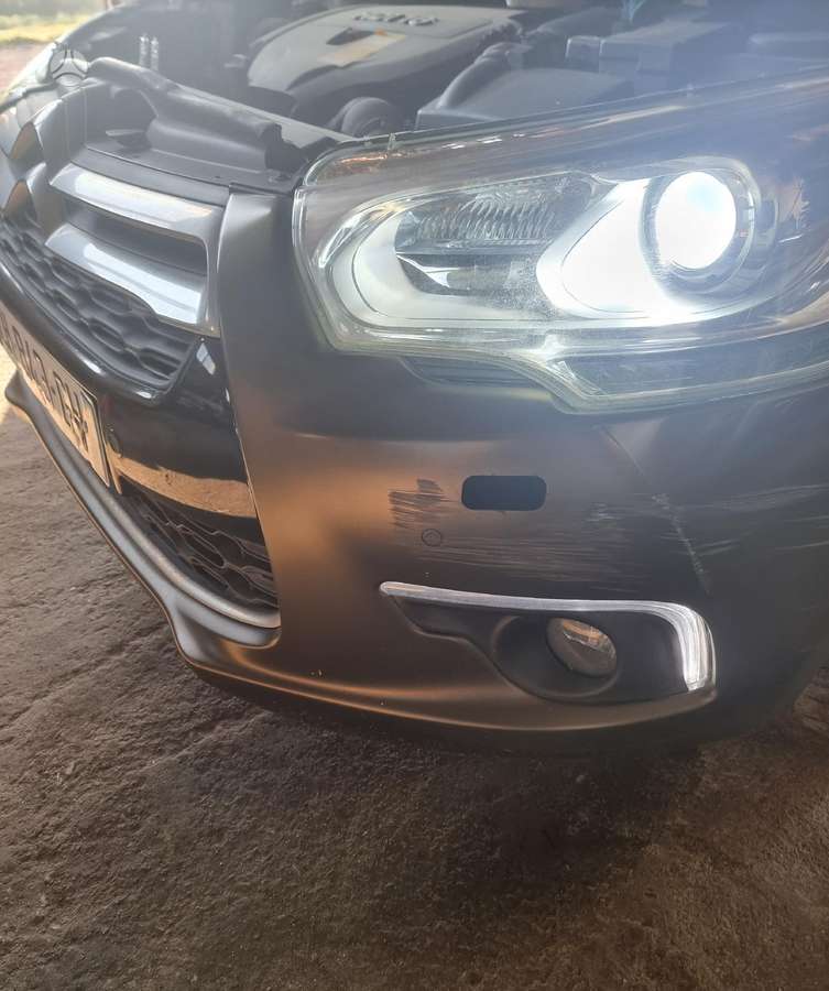 Citroen DS4 dalimis. Europa