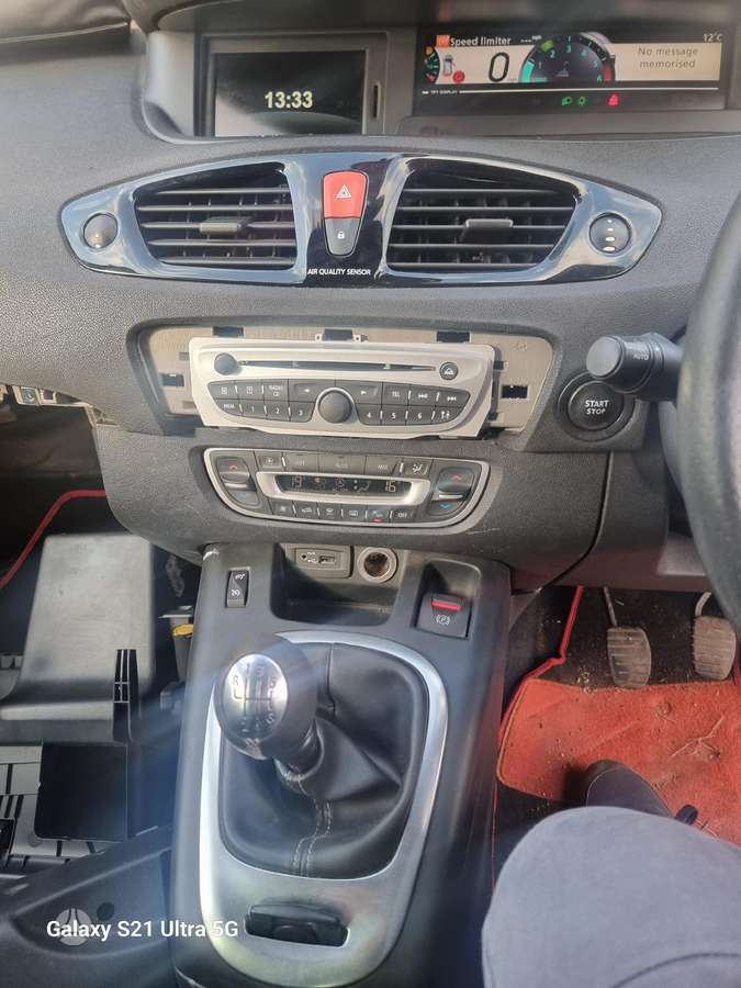Renault Grand Scenic for parts