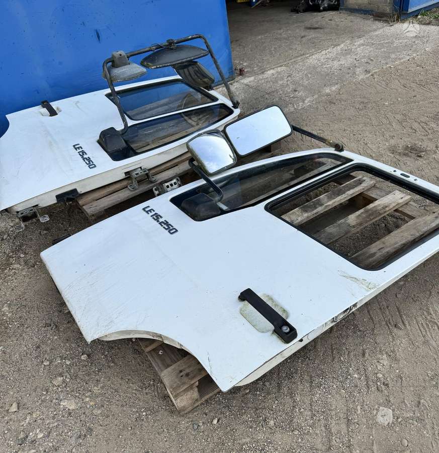 MAN LE15.250, trucks