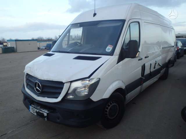 Mercedes-Benz Sprinter, preču