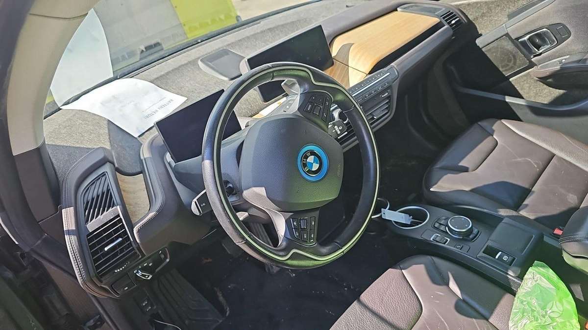 BMW i3 rezerves daļās
