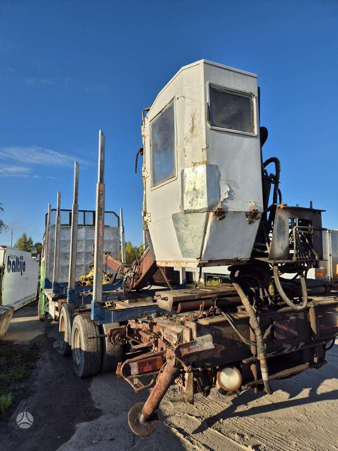 Scania 143H, sunkvežimiai