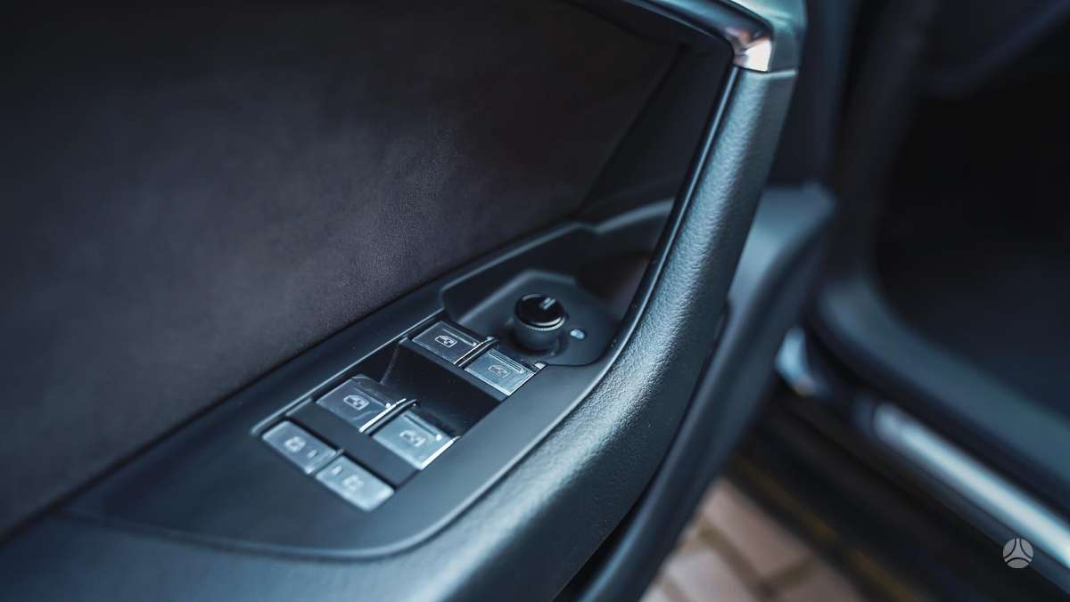 Audi A6, 3.0 l., Седан