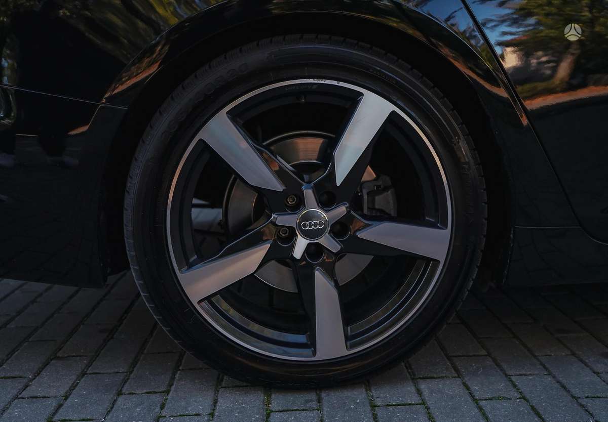Audi A6, 3.0 l., Седан