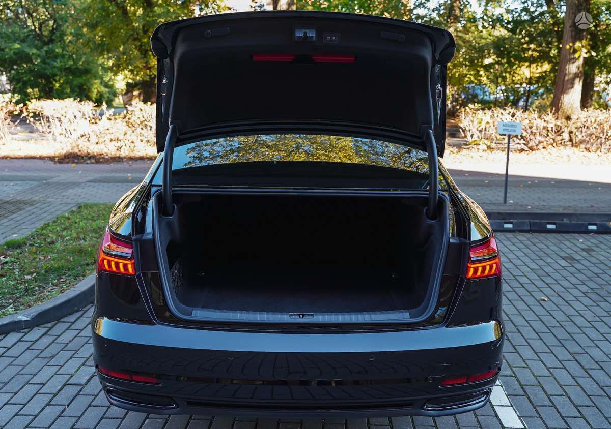 Audi A6, 3.0 l., Седан