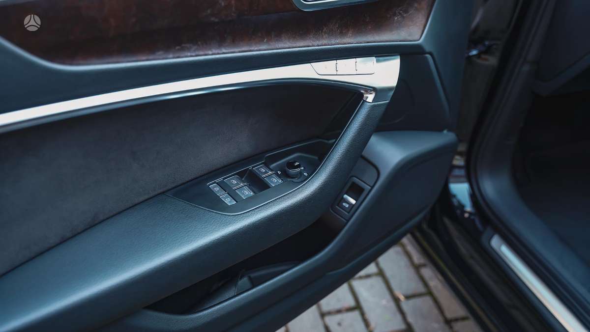 Audi A6, 3.0 l., Седан