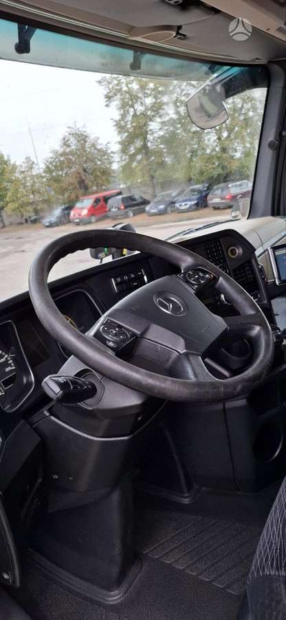 Mercedes-Benz Actros, double sleeper