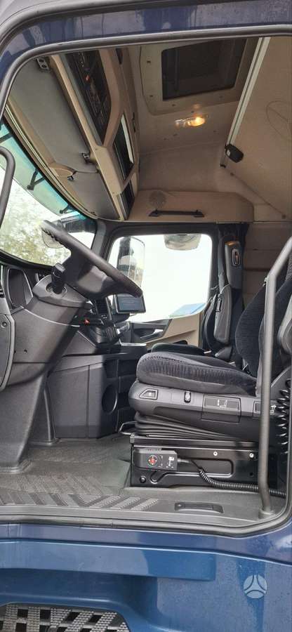 Mercedes-Benz Actros 1845, double sleeper