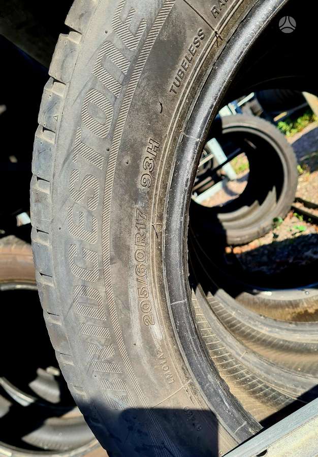 Bridgestone, winter 205/60 R17